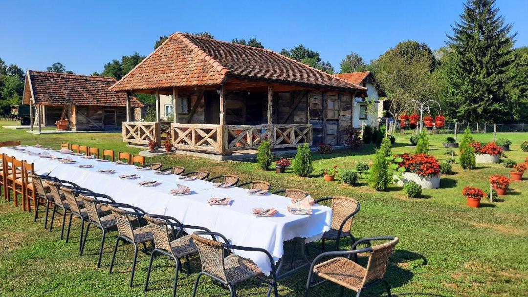 Etno Selo Eden Ξενοδοχείο Zeravacki Potok Εξωτερικό φωτογραφία